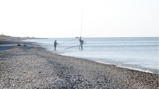 рыбалка в черном море с берега