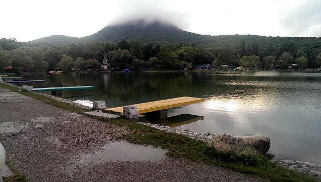 озеро после дождя