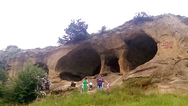 Пещеры миниатюры на горе Кольцо.