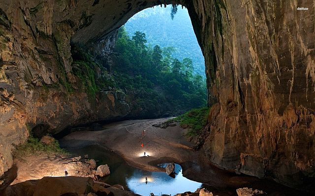 Самая большая пещера в мире - Son Doong, Вьетнам.