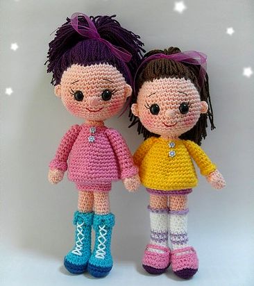 две куклы