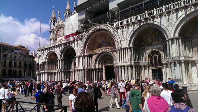Собор Святого Марко-Базилики на площади Сан Марко в Венеции фото